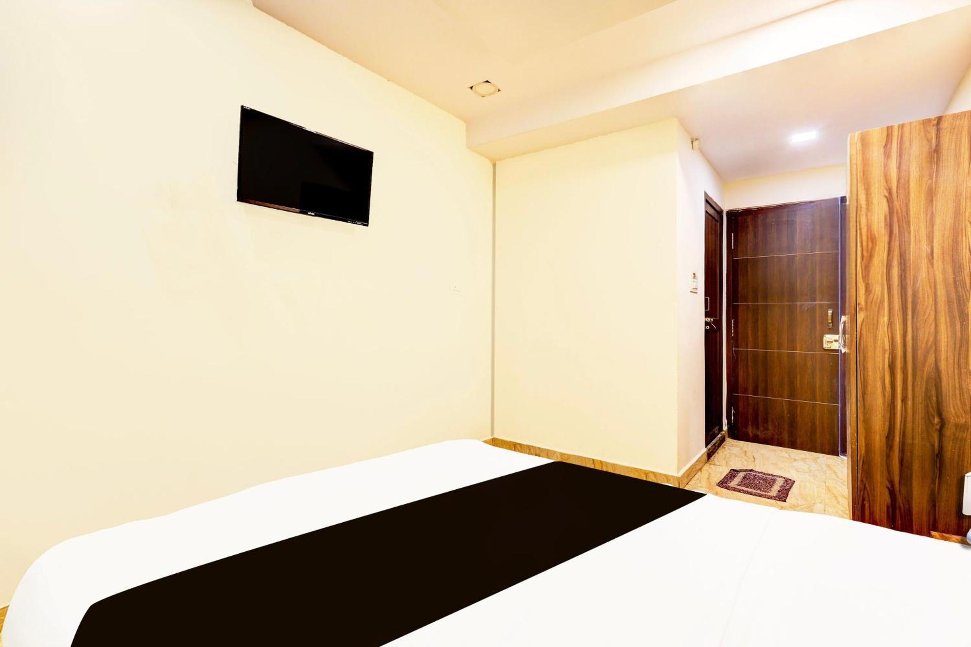 Super Hotel O Mahanadu Formerly Akshaya Bheemas Vijayawāda エクステリア 写真