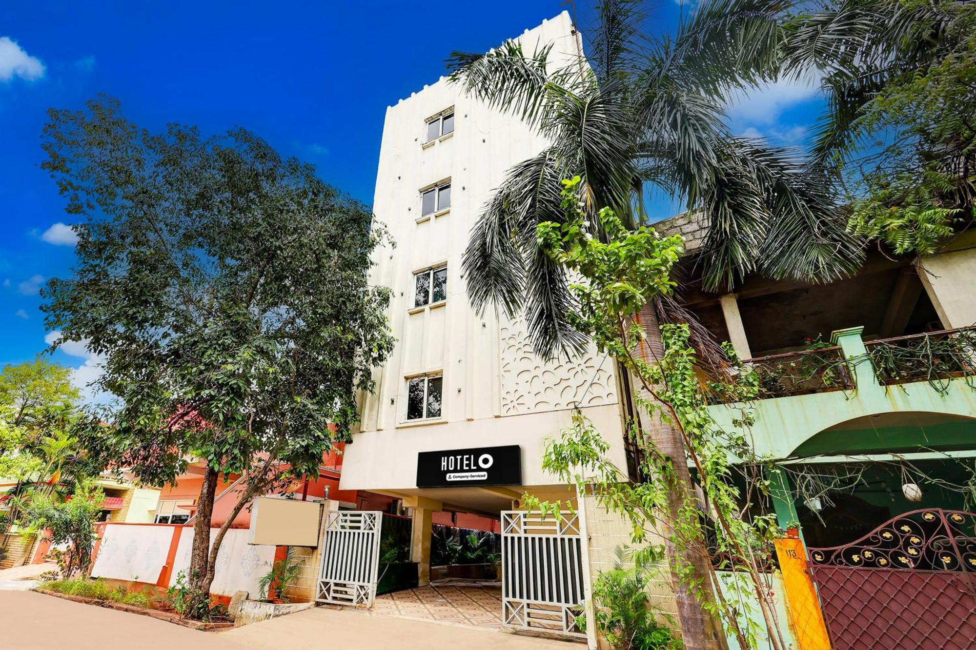 Super Hotel O Mahanadu Formerly Akshaya Bheemas Vijayawāda エクステリア 写真